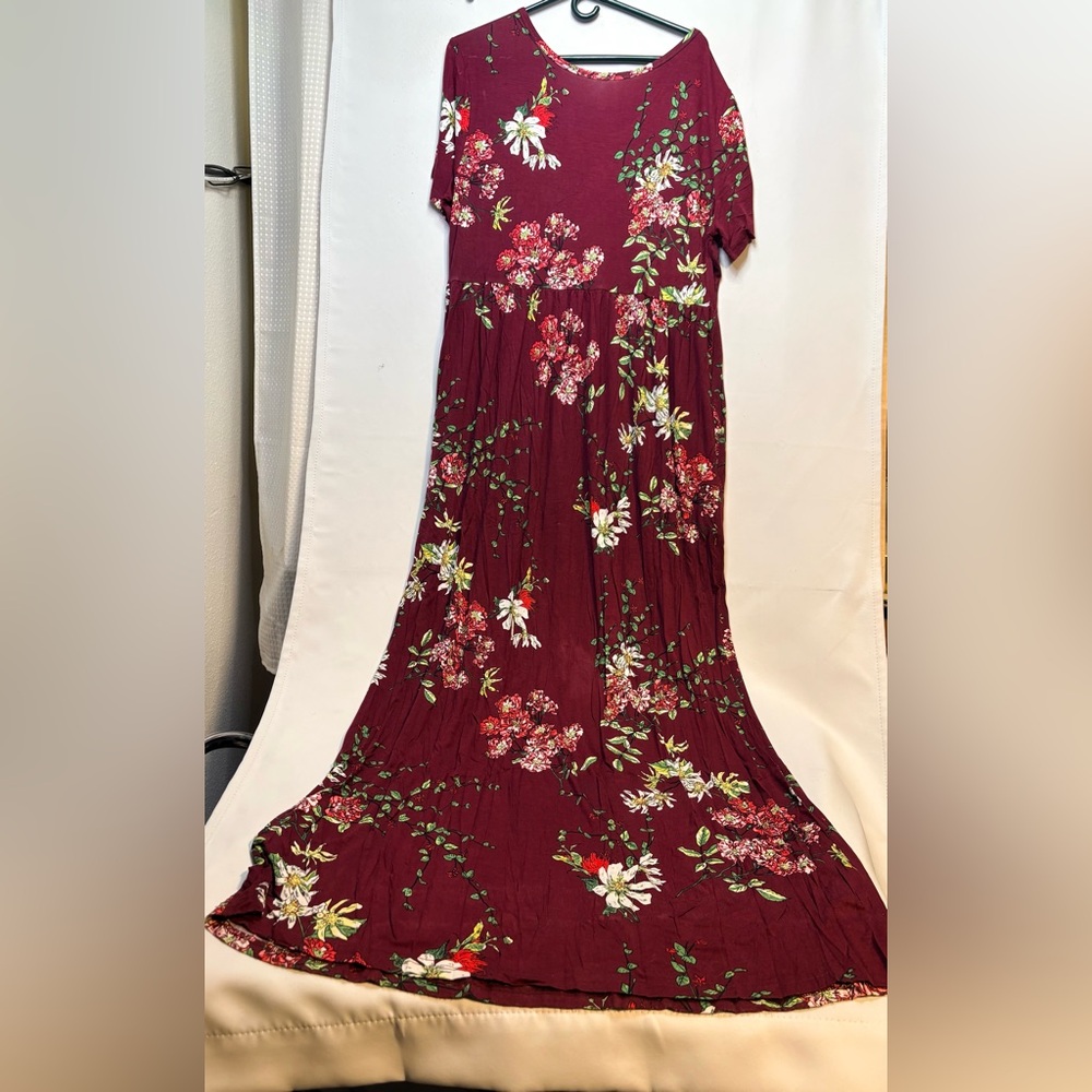 Floral Burgundy short sleeve Maxi Dress